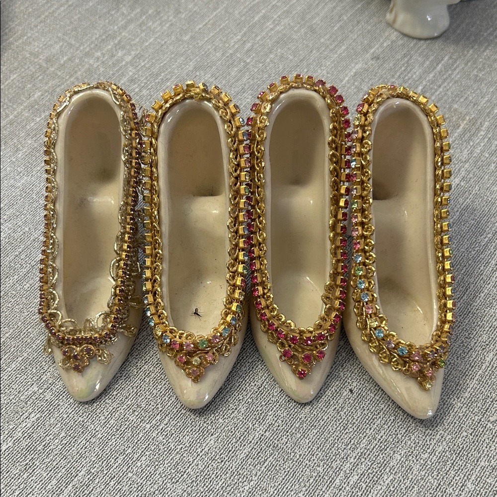 Embellished Ivory Pointed Decorative Women’s Shoe Figurine